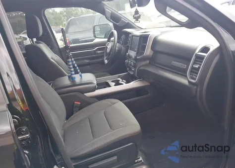 2022 Ram 1500 Big Horn 4X4 5'7 Box из США, поврежденный, VIN 1C6RRFFG0NN341632